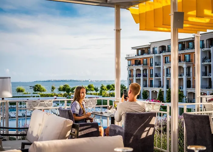 Üdülőközpont Premier 4*