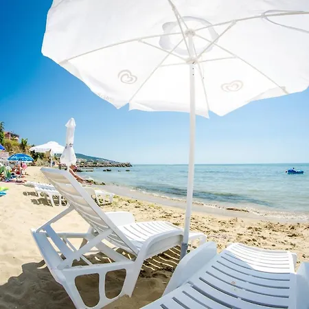 Premier Fort Beach 4*